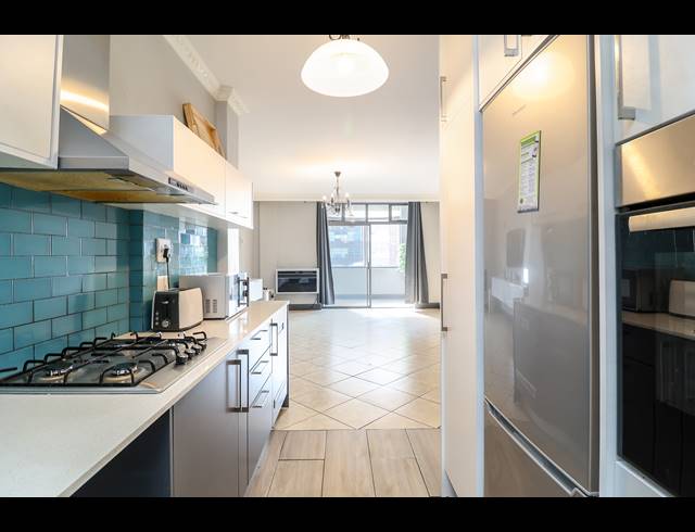 1 BEDROOM APARTMENT TO LET IN GARDENS